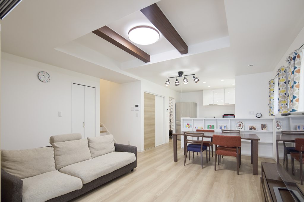 太陽の温もりが感じられる、いごこちの良い2世帯住宅