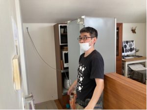 【職人さん紹介　壁紙職人：藤井さん】