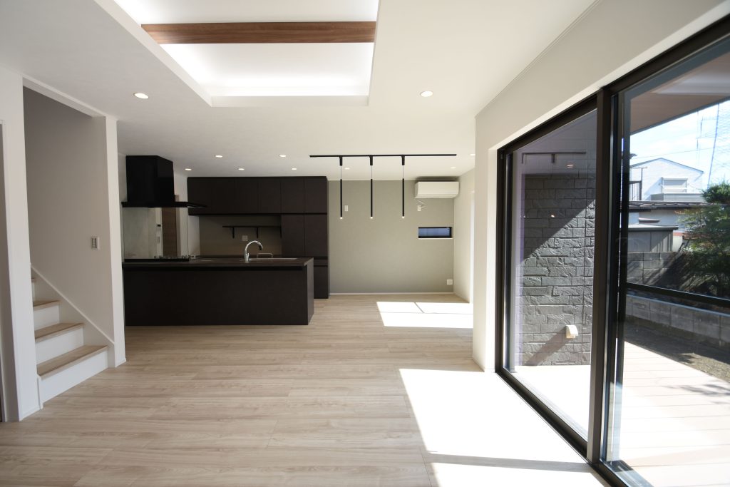 【たっぷり収納と家事ラク動線の家】